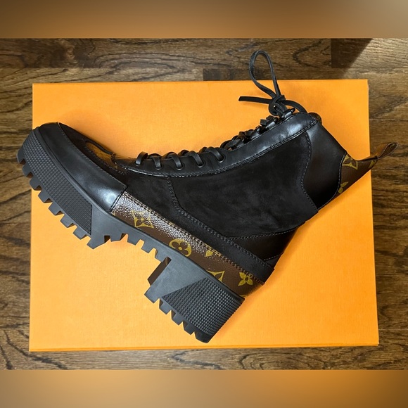 Authentic Louis Vuitton Laureate Platform Desert Boot - Picture 5 of 13